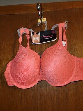 No Boundaries NoBo All Over Lace Push Up Bra Converts to Racerback 40c Pink 40 C